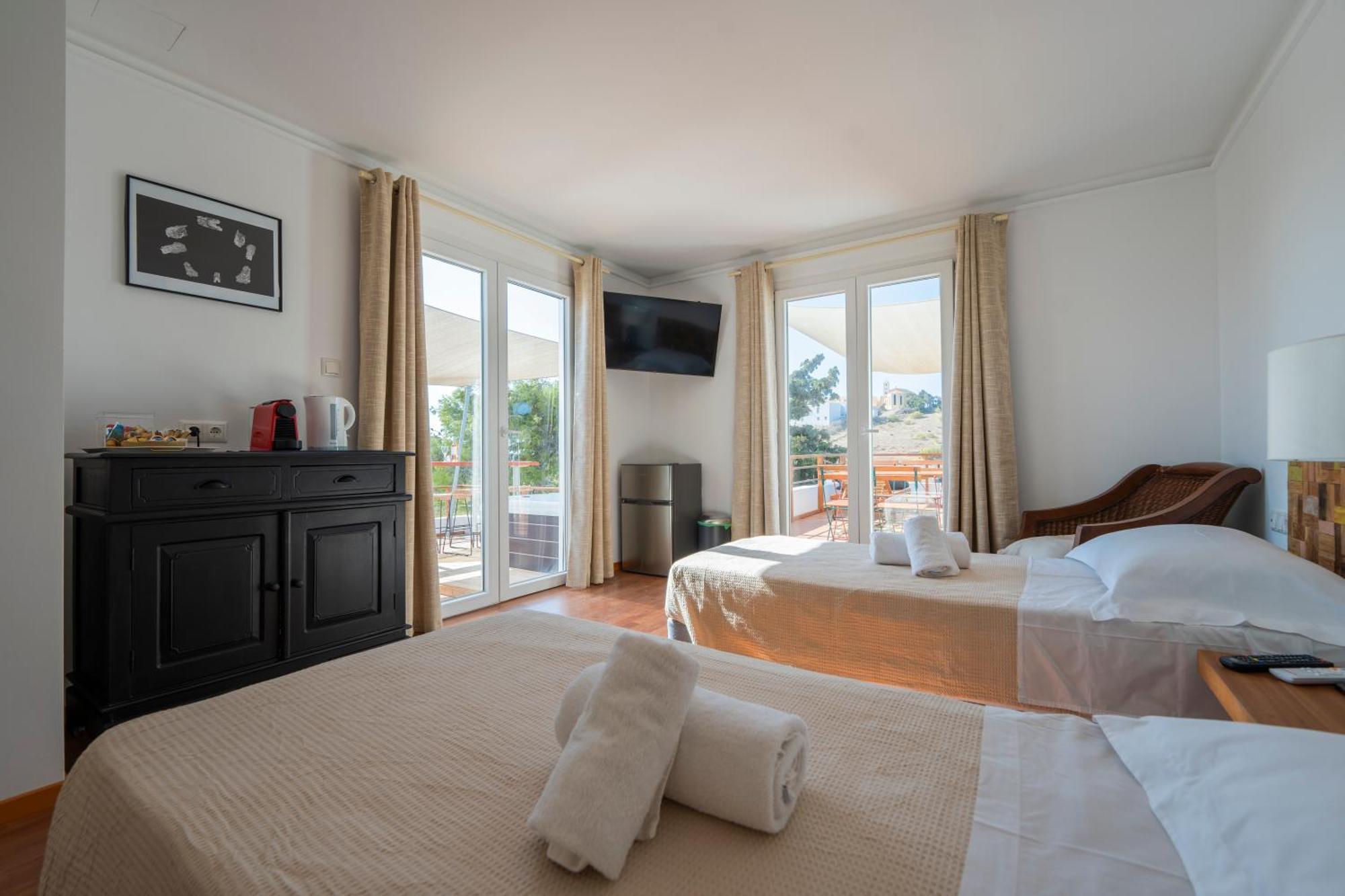 Syros Village Suites Vári Esterno foto