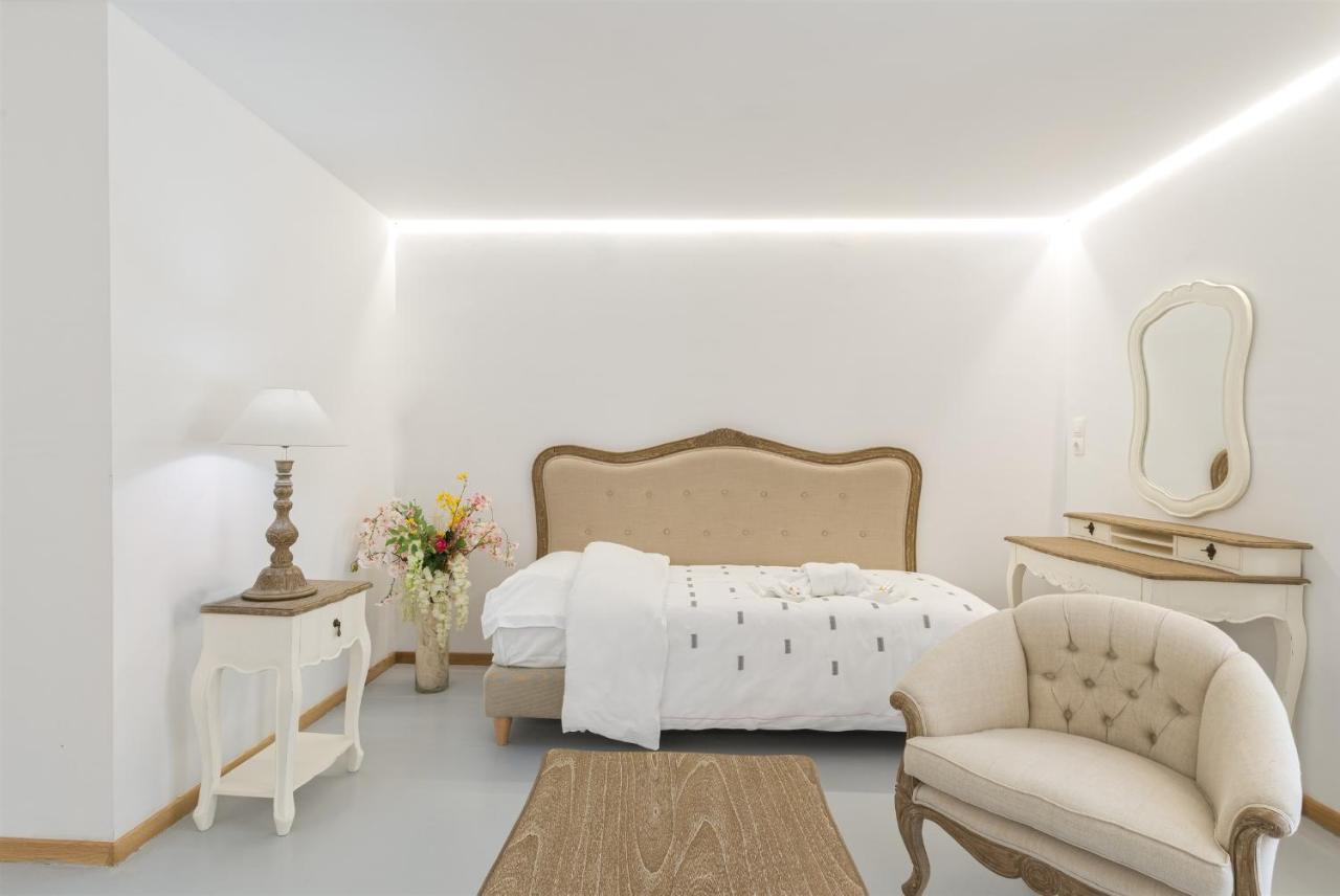 Syros Village Suites Vári Esterno foto