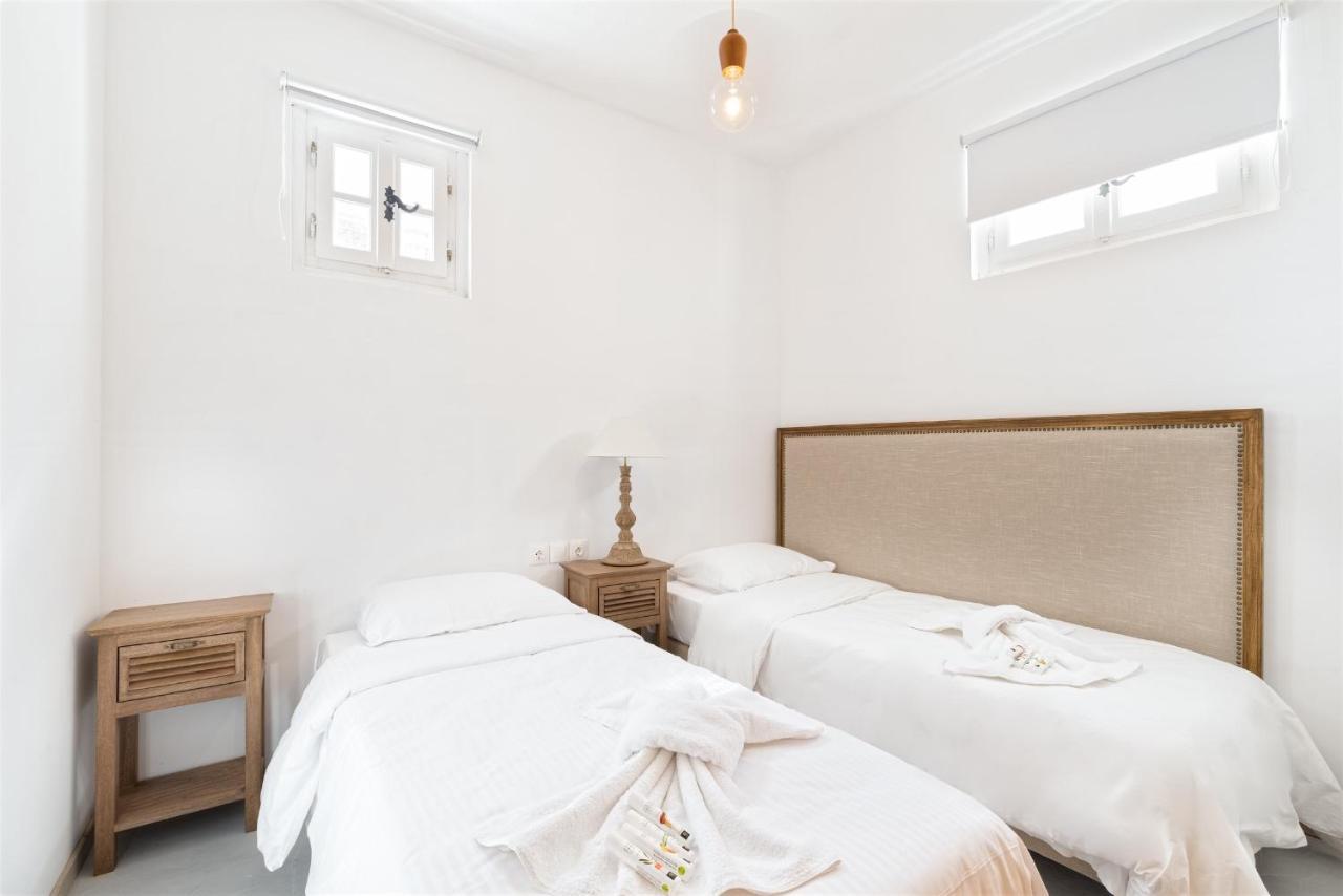 Syros Village Suites Vári Esterno foto