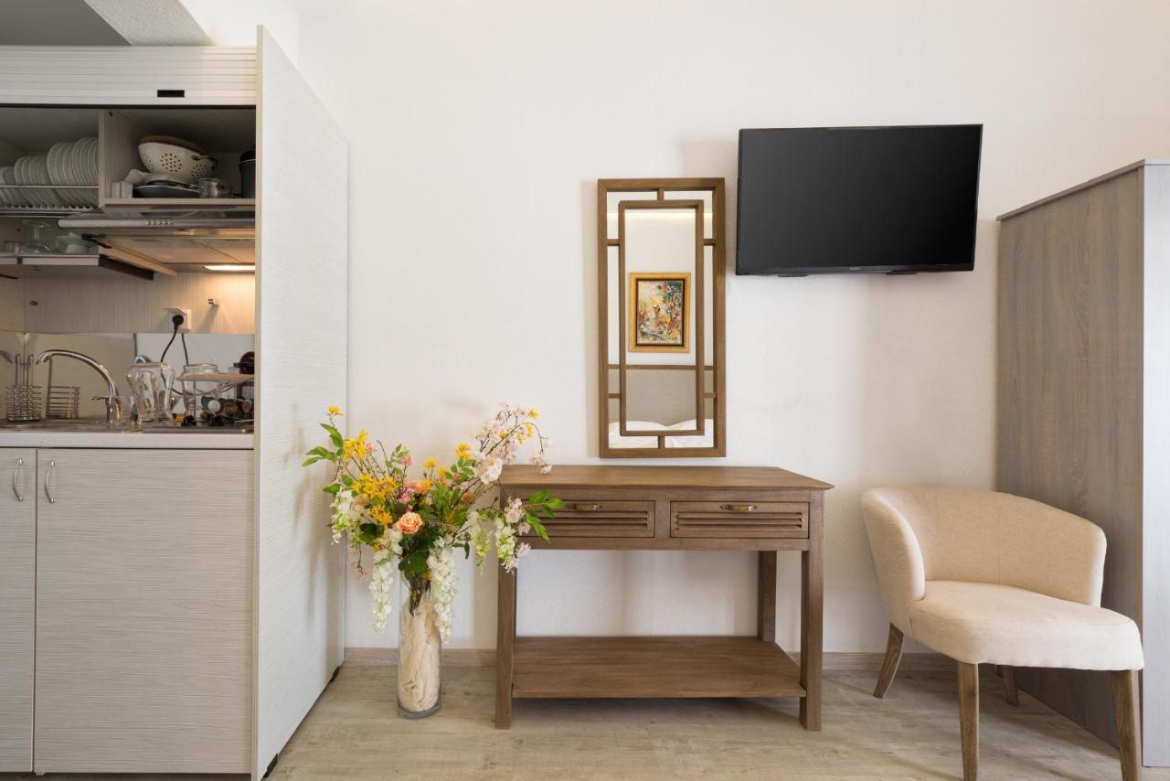 Syros Village Suites Vári Esterno foto